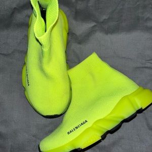 Slightly worn! Used item! I’m great condition.